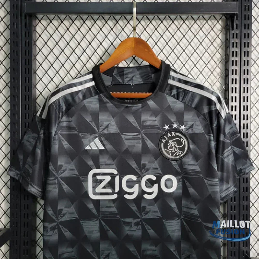 Maillot Ajax saison 2023-2024 édition third noir