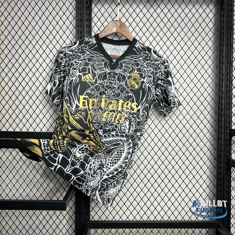 Maillot Real Madrid foot concept 2024 2025
