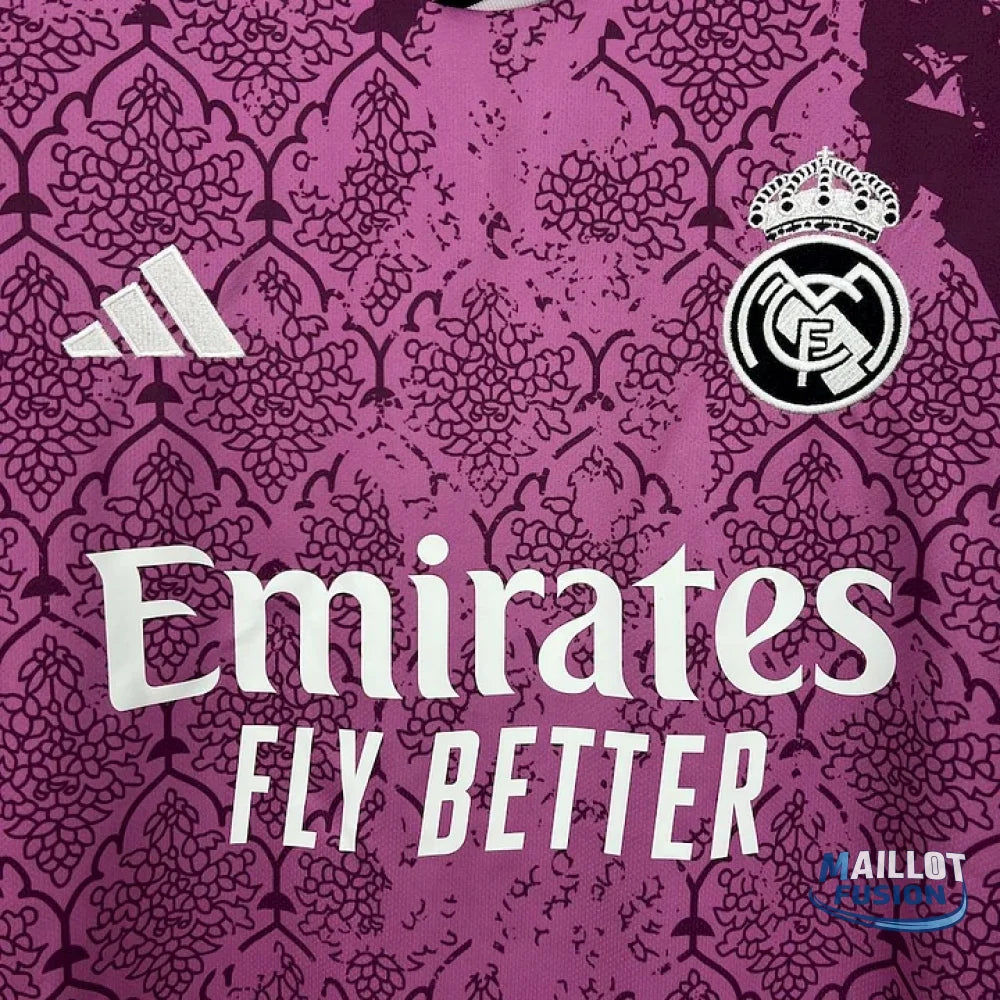 Maillot Real Madrid foot concept rose 2024 2025