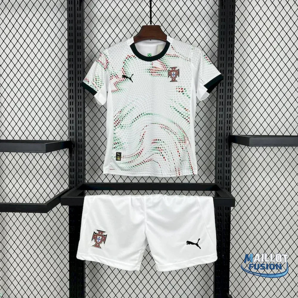 Kit Enfant Portugal Extérieur 2025/2026