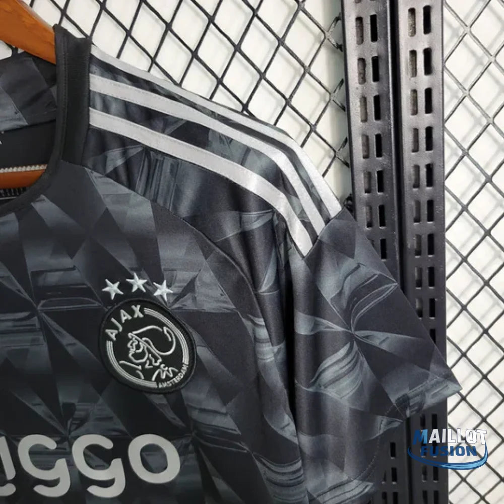 Maillot Ajax saison 2023-2024 édition third noir