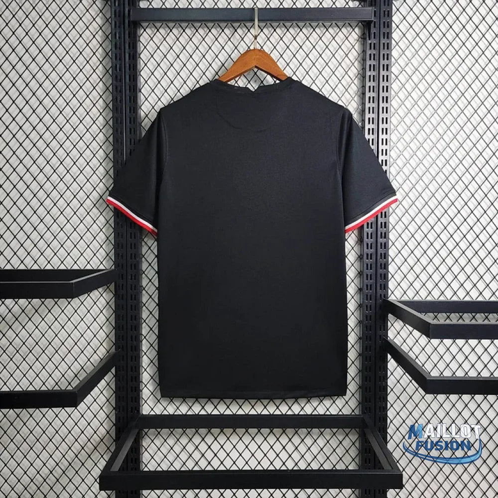 Maillot Angleterre foot concept 2024 2025 Burbery