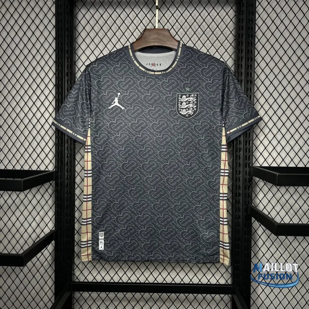 Maillot Angleterre foot concept Burberry 2024 2025