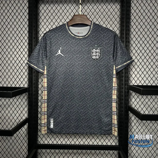 Maillot Angleterre foot concept Burberry 2024 2025
