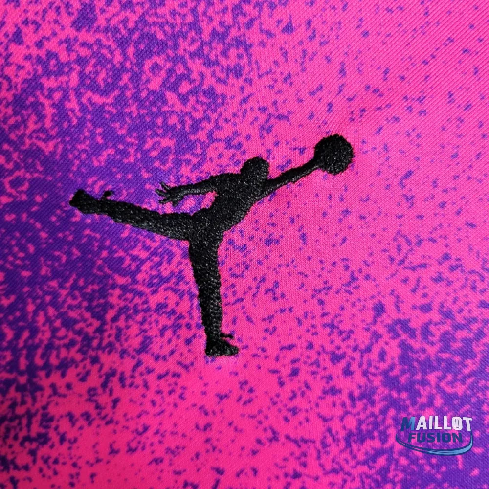 Maillot Paris Saint-Germain Saison 2020-21 édition spéciale Rose