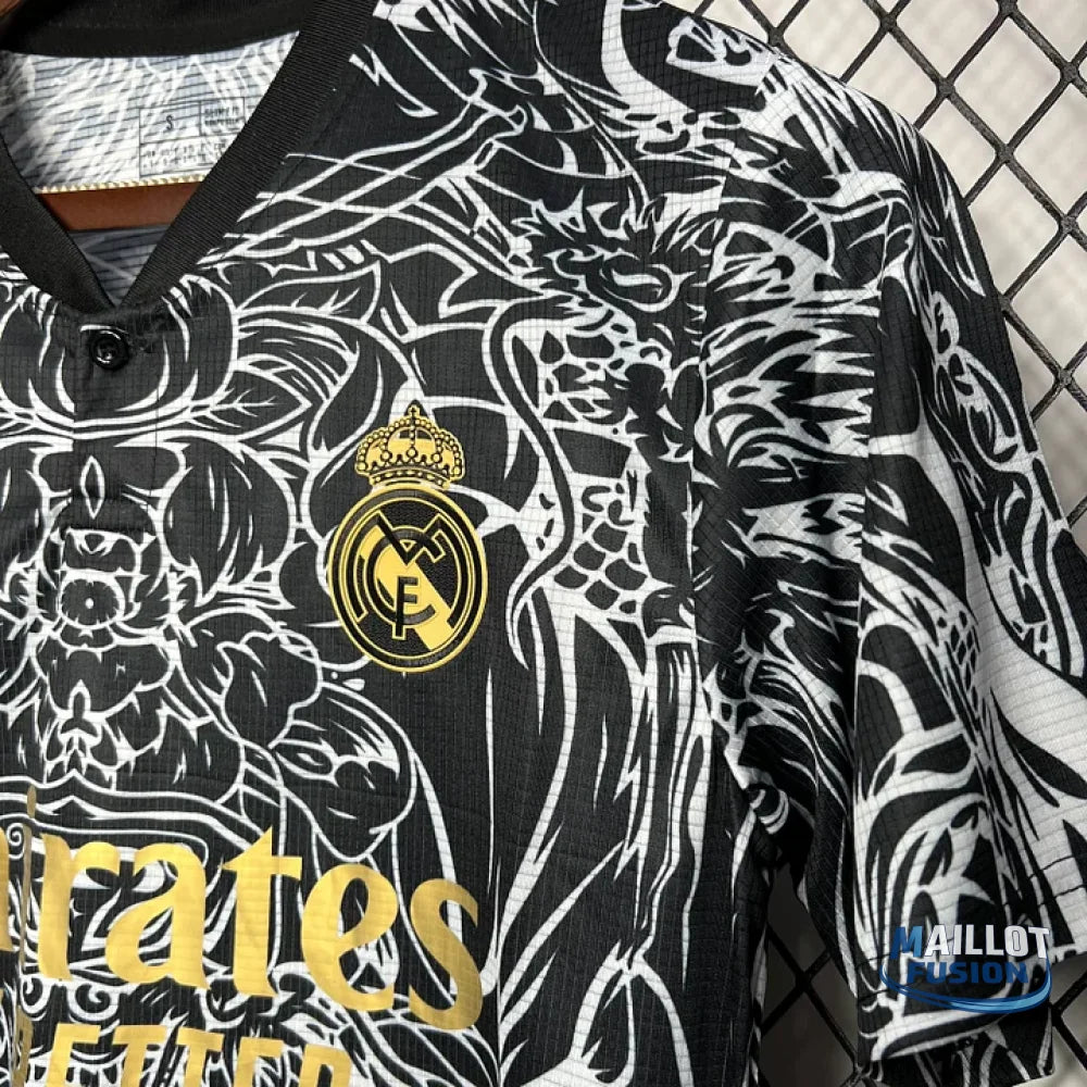 Maillot Real Madrid foot concept 2024 2025