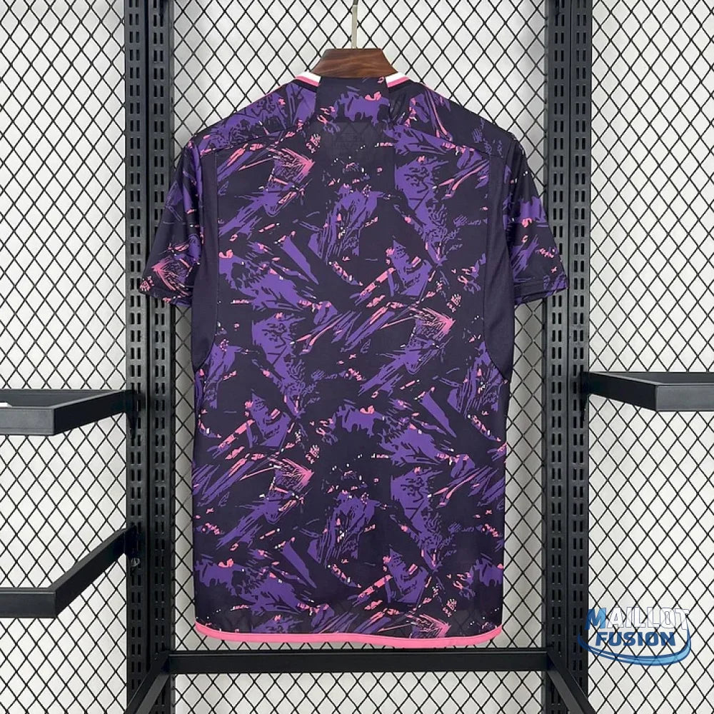 Maillot Real Madrid foot concept rose 2024 2025